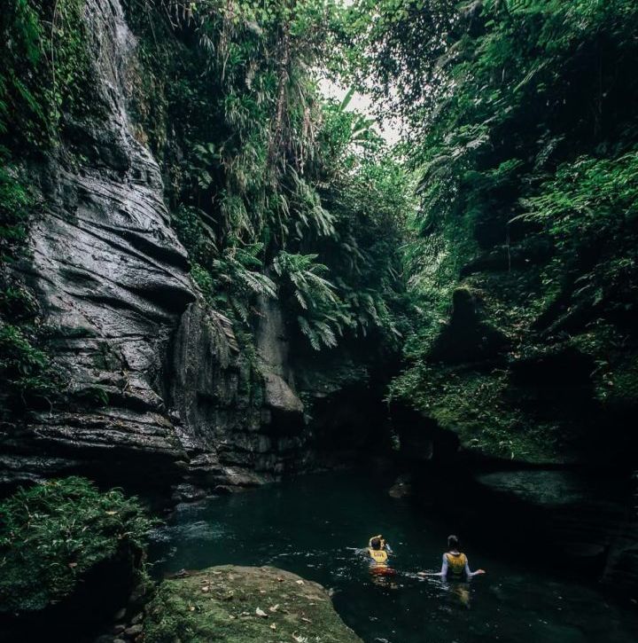 Millennium Cave, Santo