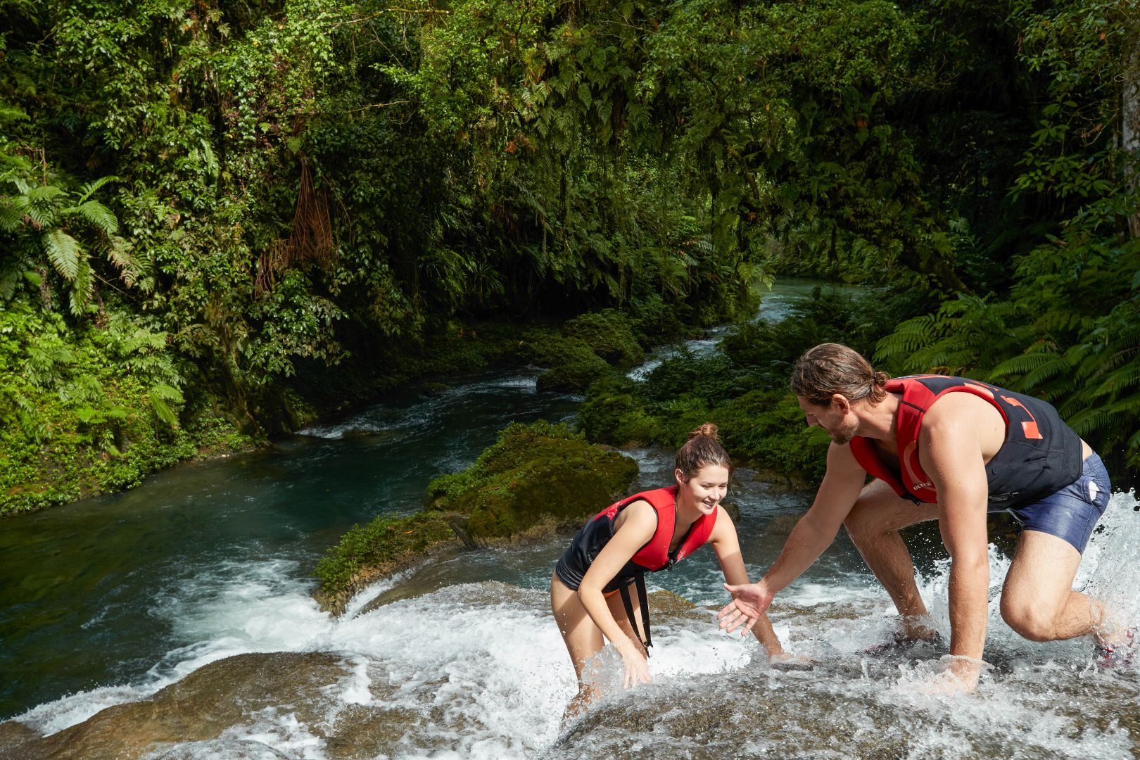 Mount Hope Waterfall, Santo