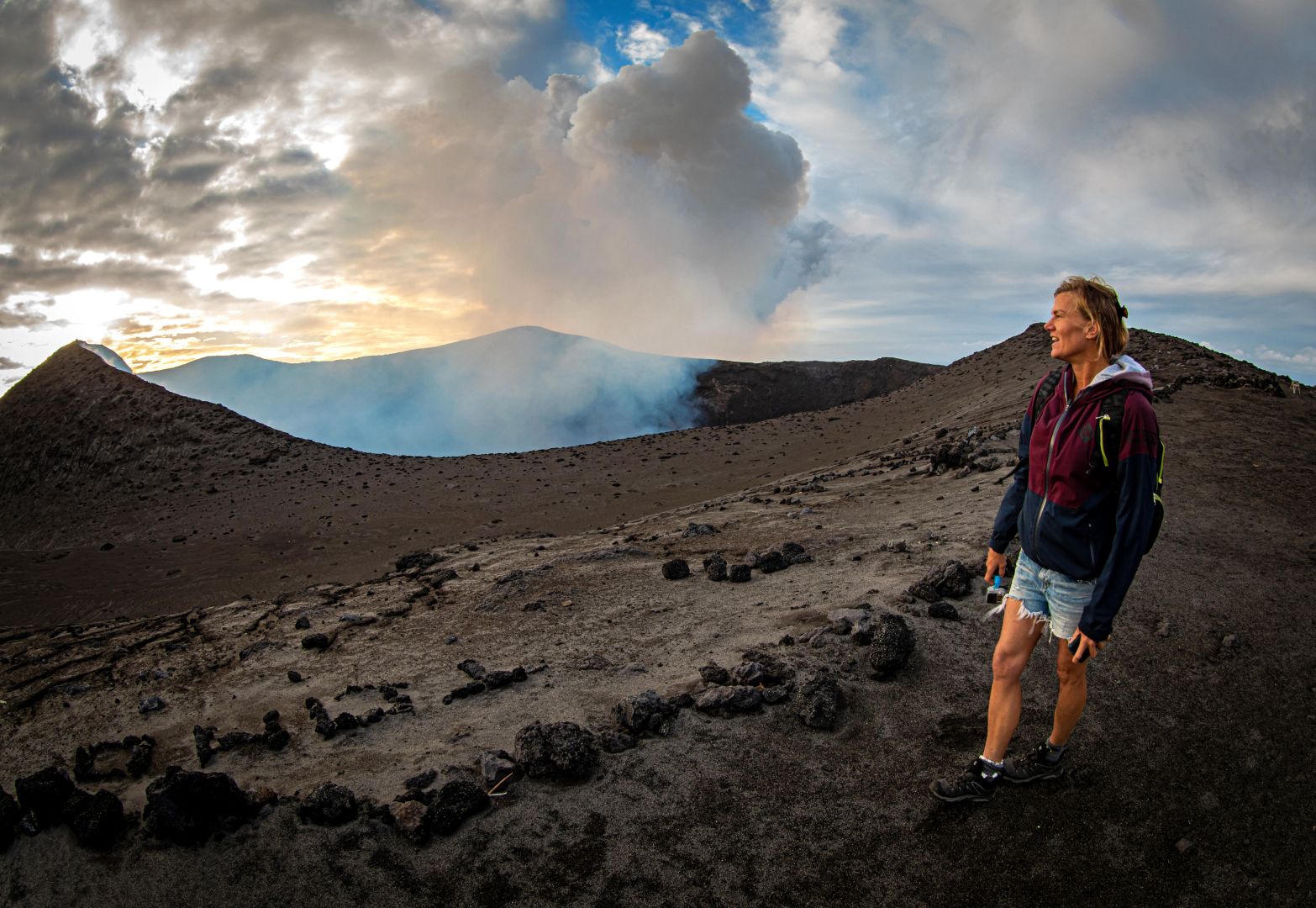 Viewing Mount Yasur volcano from the crater rim